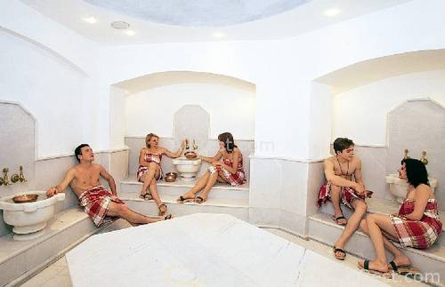 3 S Beach Club 12